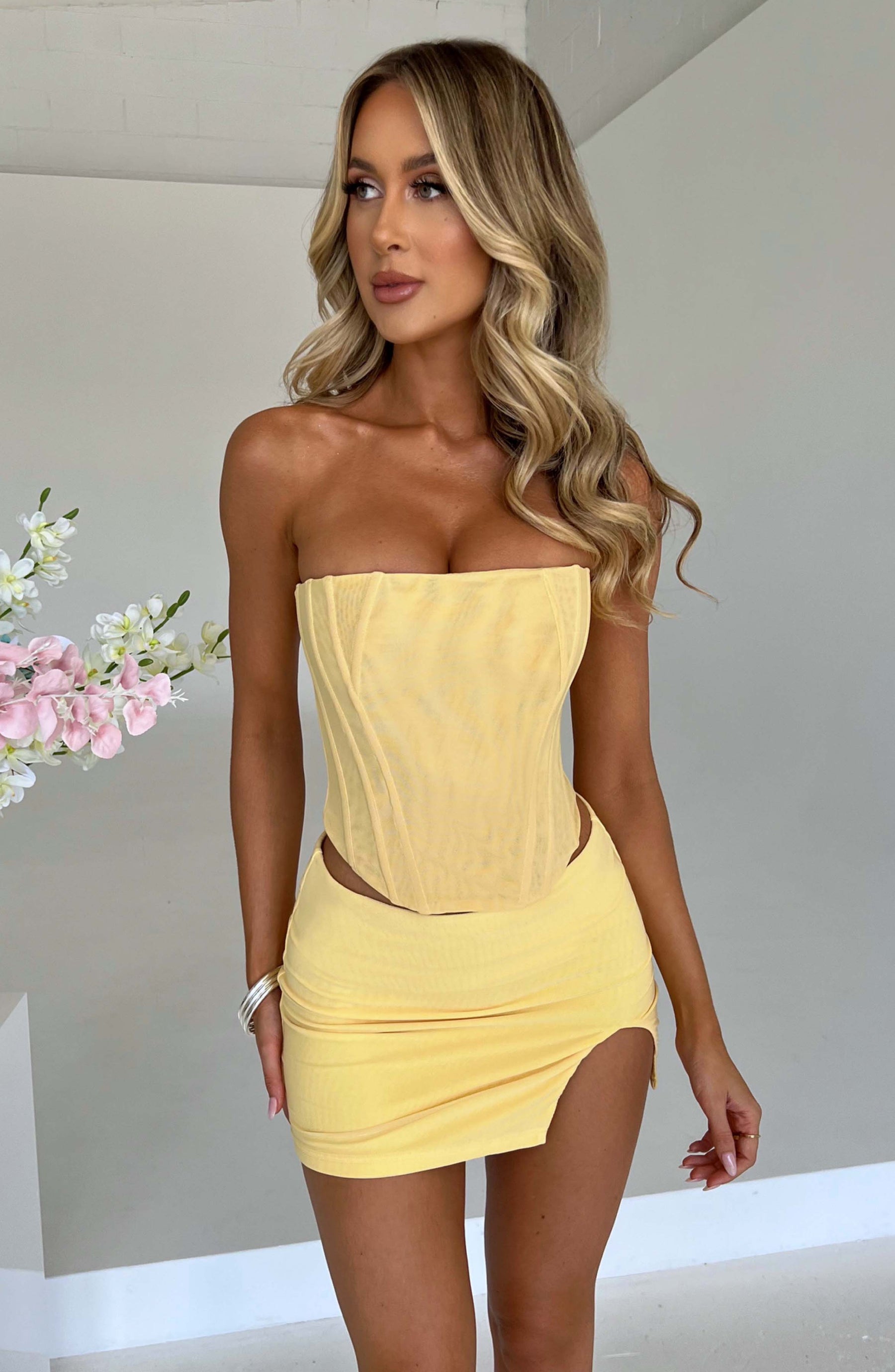 Alina Mini Skirt - Lemon M.T