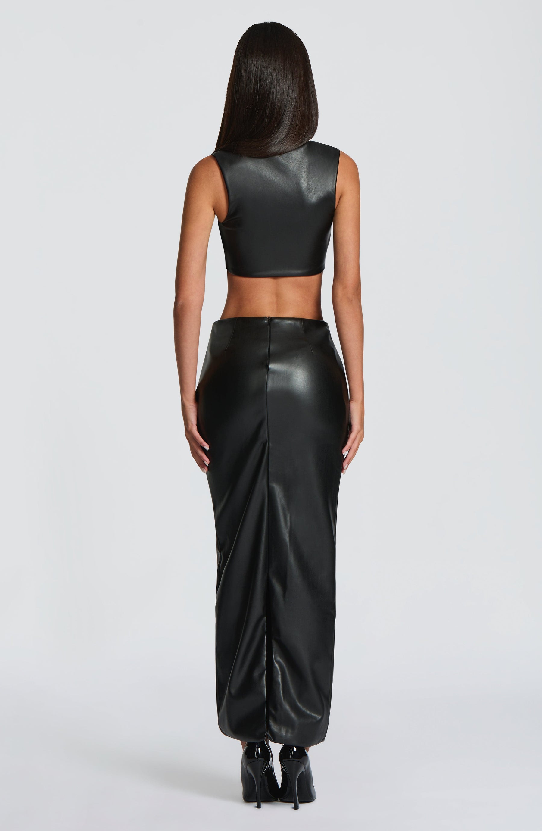 Amaya Top - Black M.T