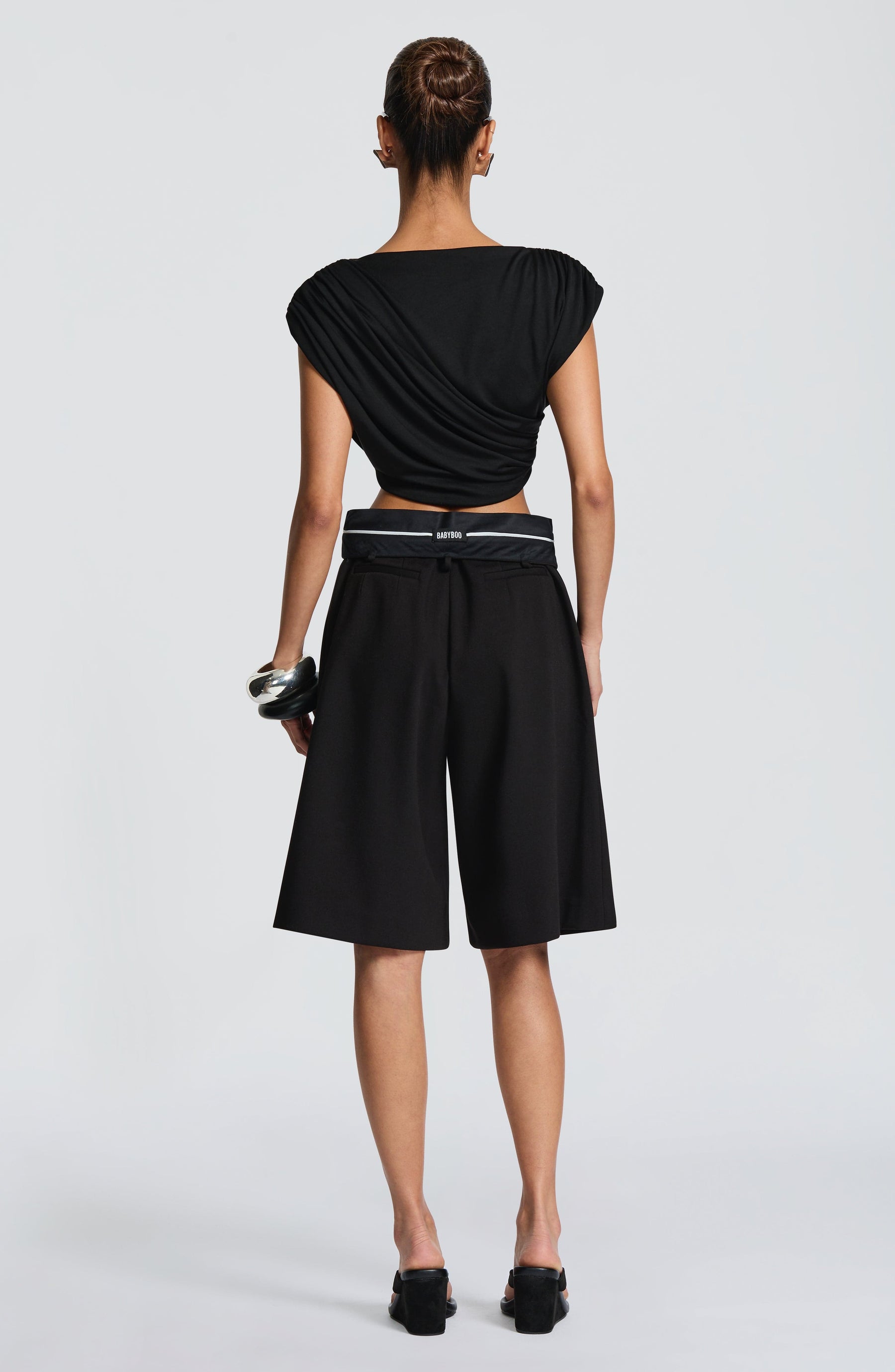 Ausra Bermuda Shorts - Black S.M