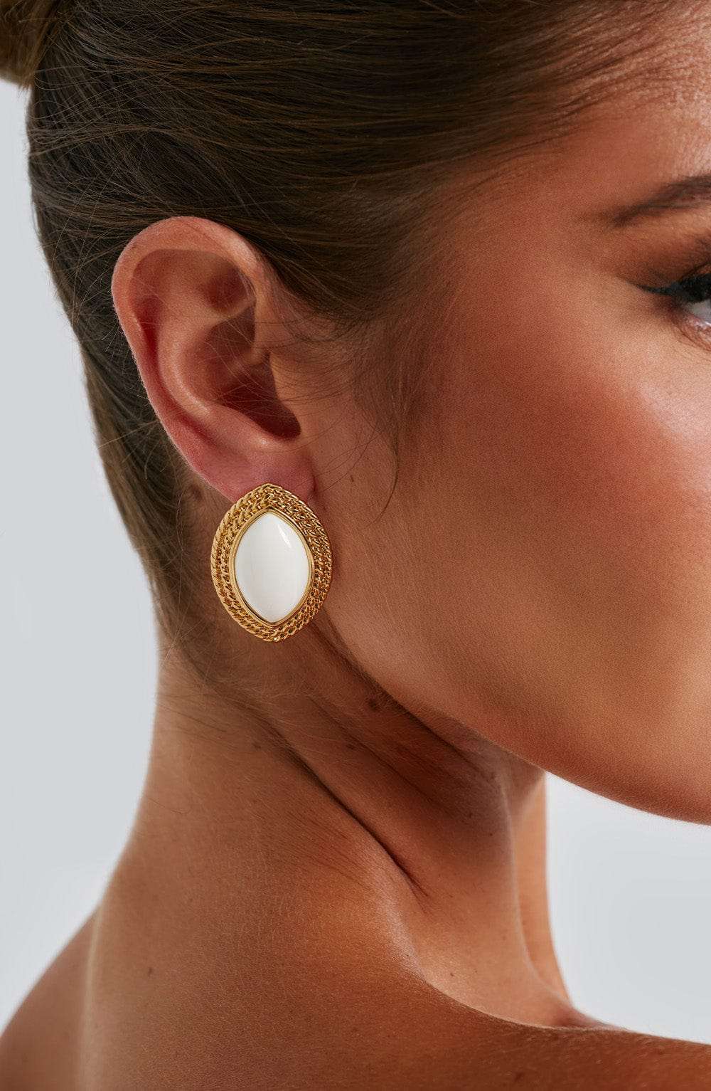 Azra Earrings - Ivory/Gold T.I