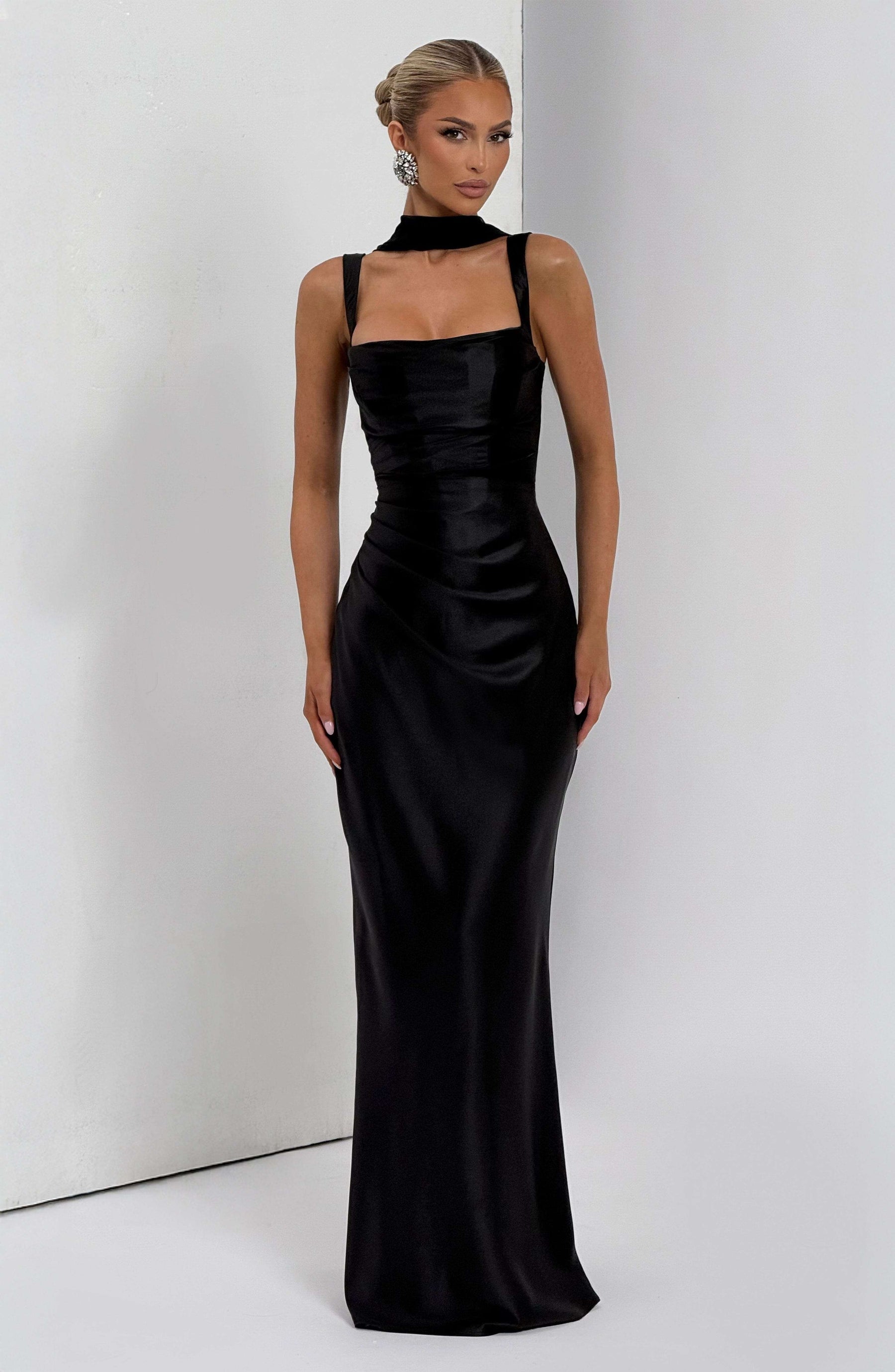 Calanthe Maxi Dress - Black M.T