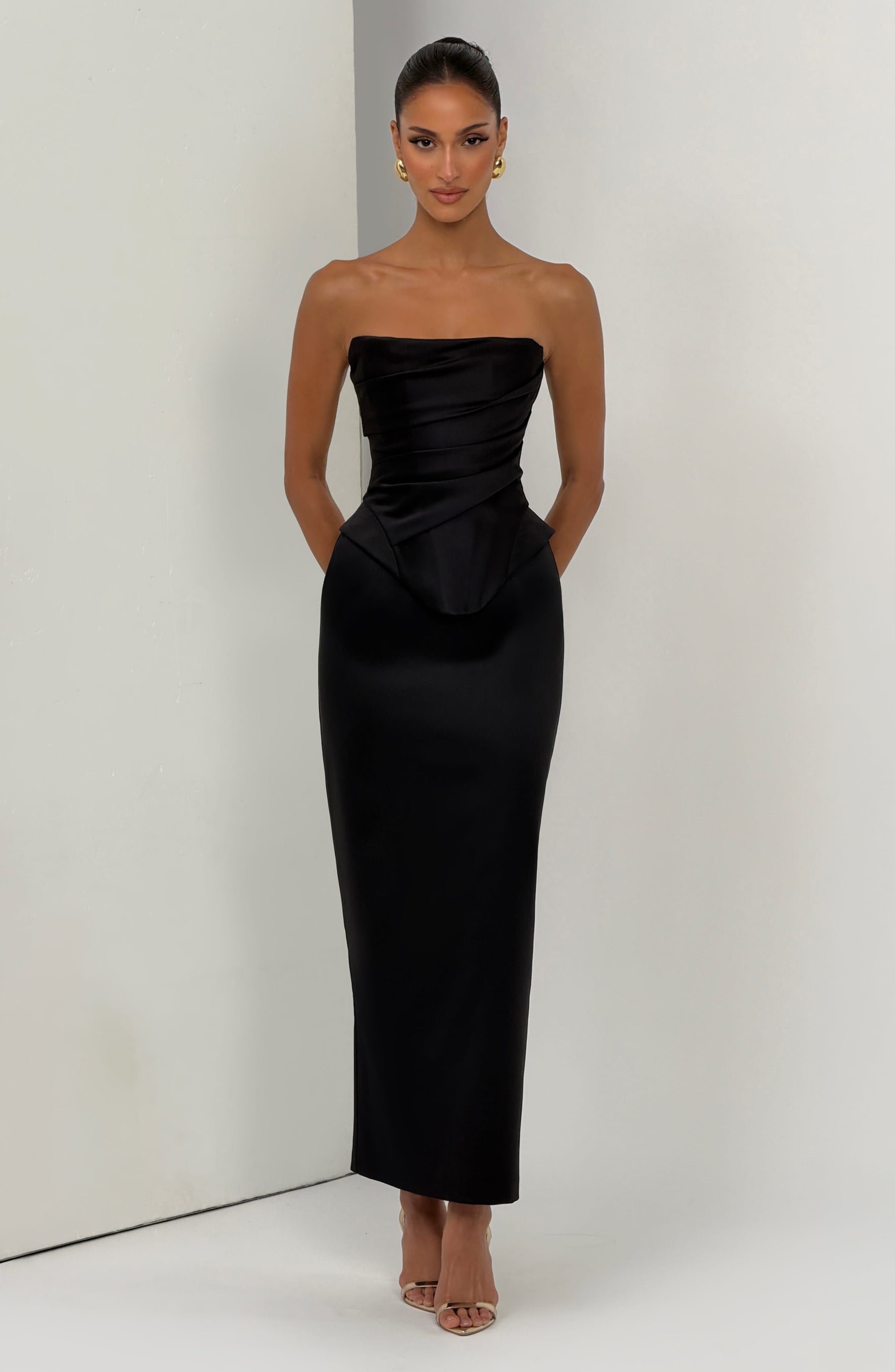 Calliope Midi Skirt - Black R.F