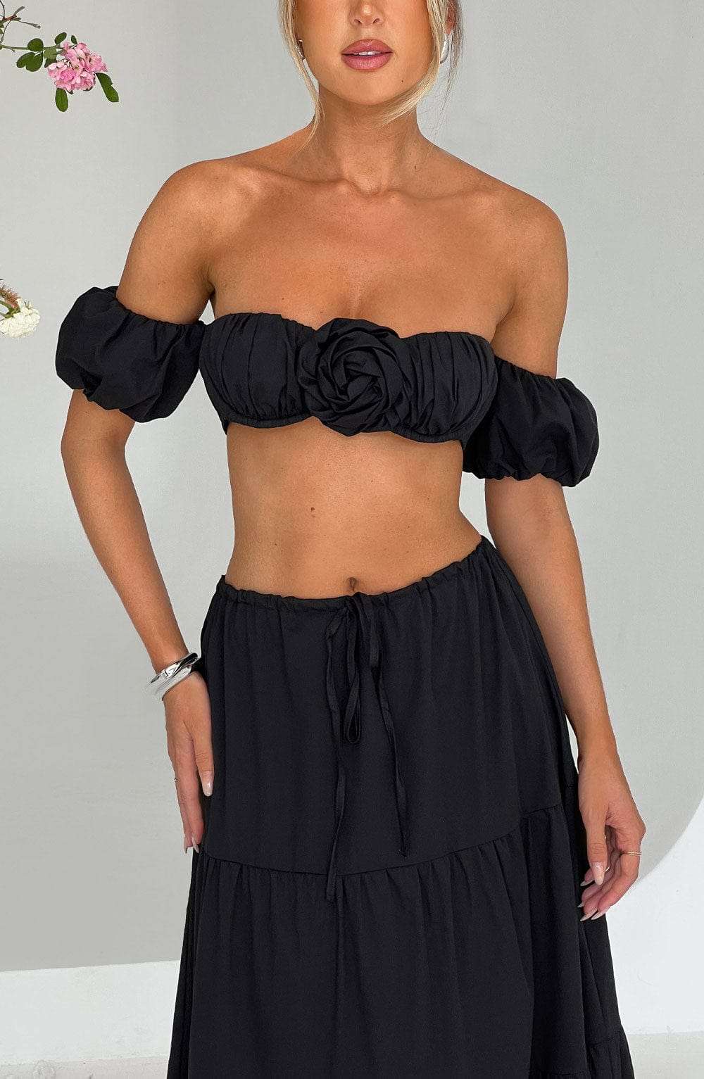 Carmen Top - Black Ryvelle