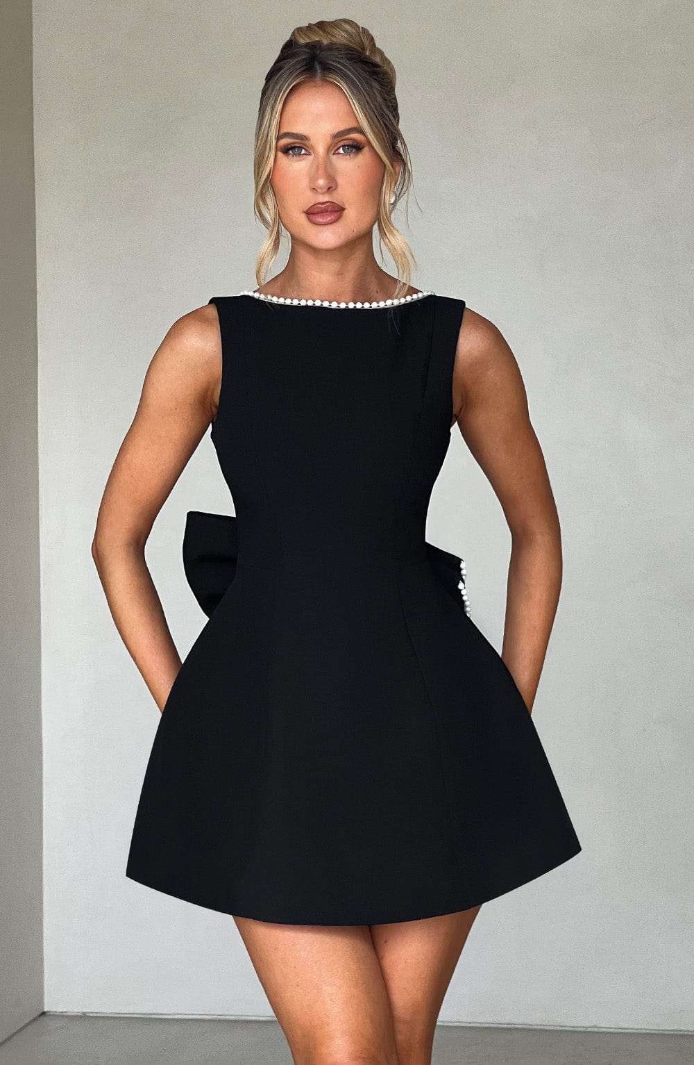 Carrie Mini Dress - Black Ryvelle