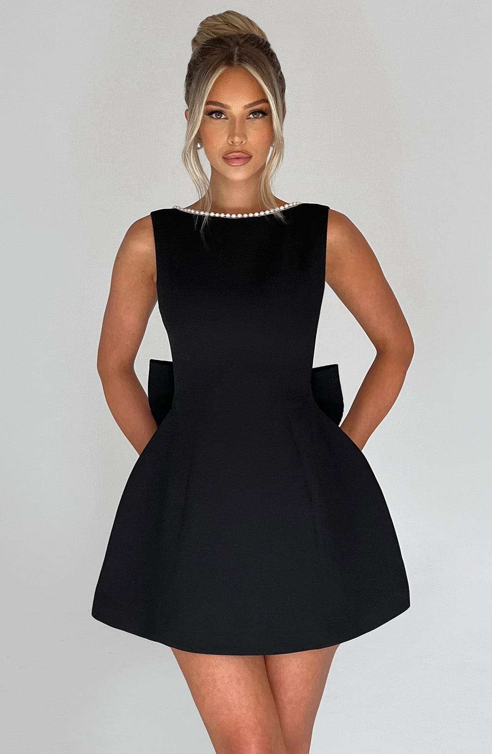 Carrie Mini Dress - Black Ryvelle