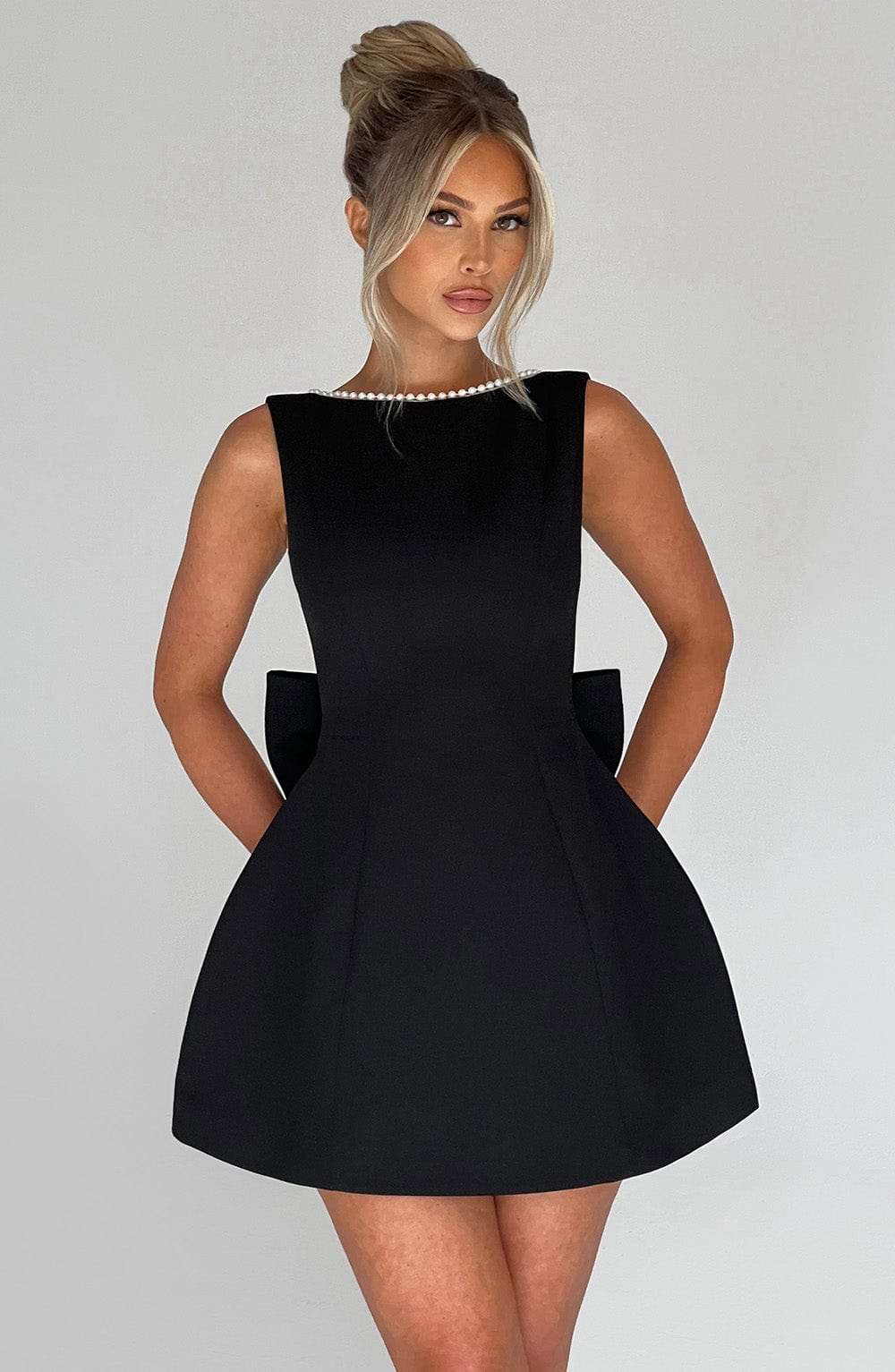Carrie Mini Dress - Black Ryvelle