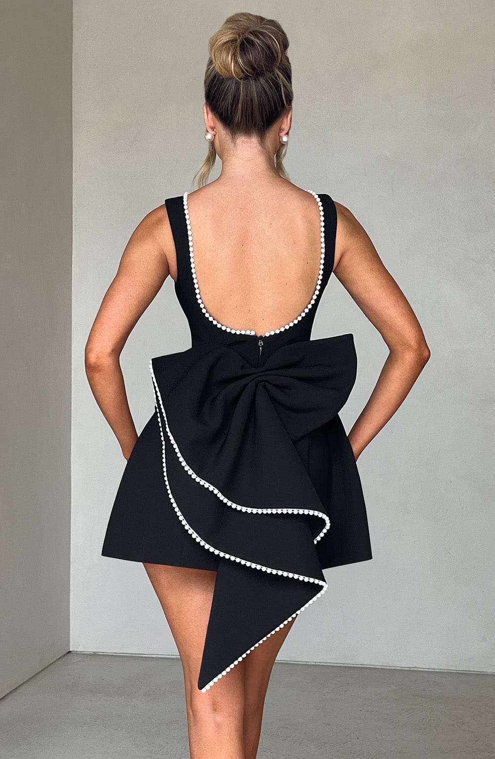 Carrie Mini Dress - Black Ryvelle