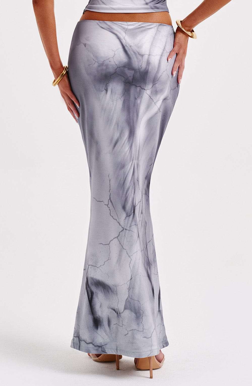Charmayne Maxi Skirt - Grey Body Print Ryvelle