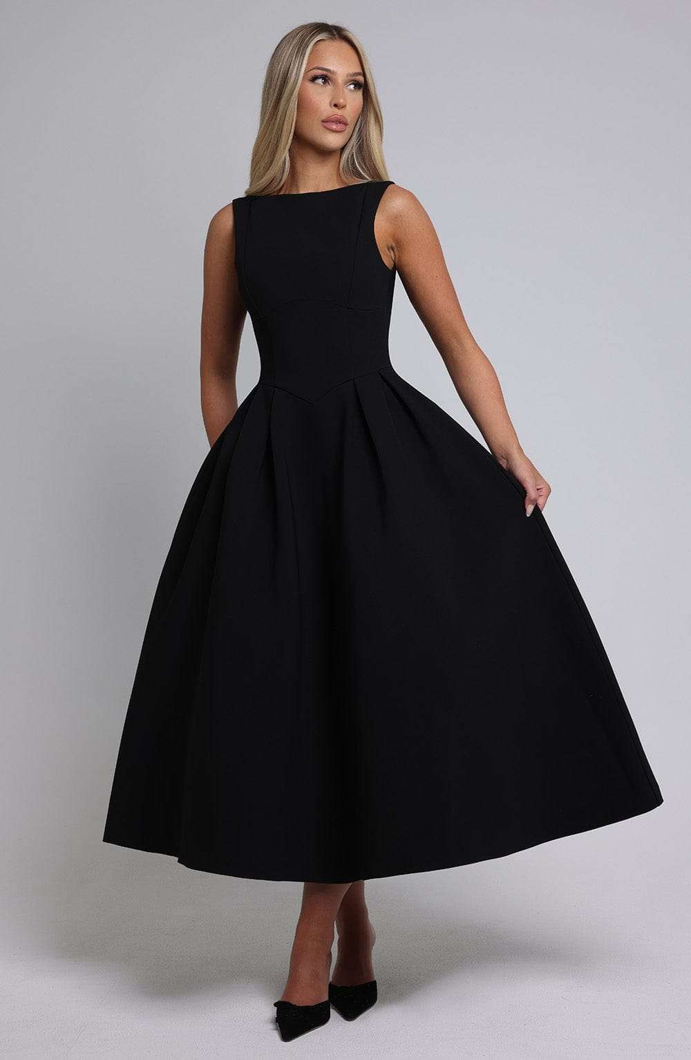 Clarabella Midi Dress - Black Ryvelle