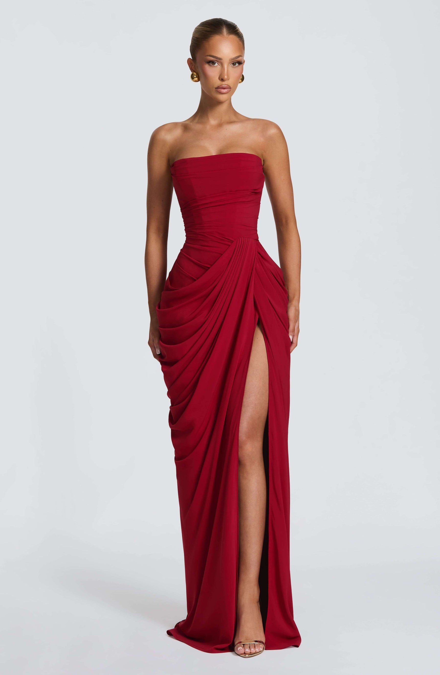 Cyra Maxi Dress - Deep Red Ryvelle