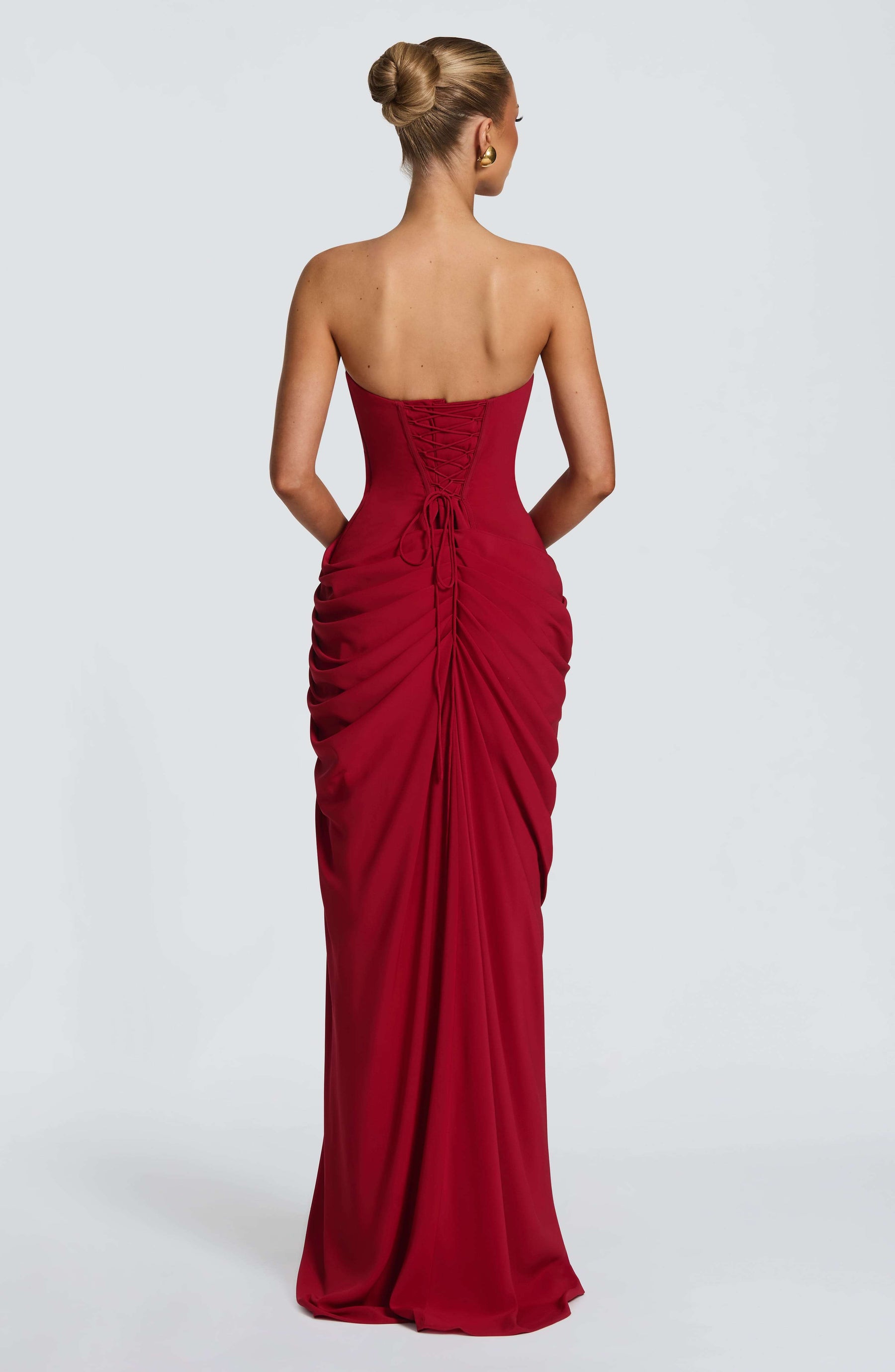 Cyra Maxi Dress - Deep Red Ryvelle