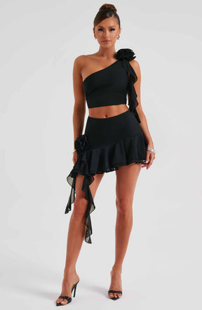 Daina Mini Skirt - Black Ryvelle