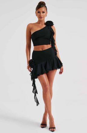 Daina Mini Skirt - Black Ryvelle
