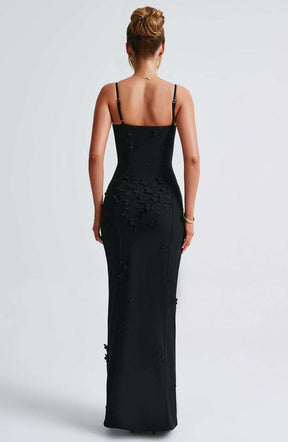 Dalary Maxi Dress - Black Lined Ryvelle