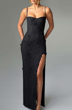 Dalary Maxi Dress - Black Lined Ryvelle