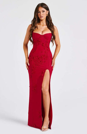 Dalary Maxi Dress - Red Lined Ryvelle
