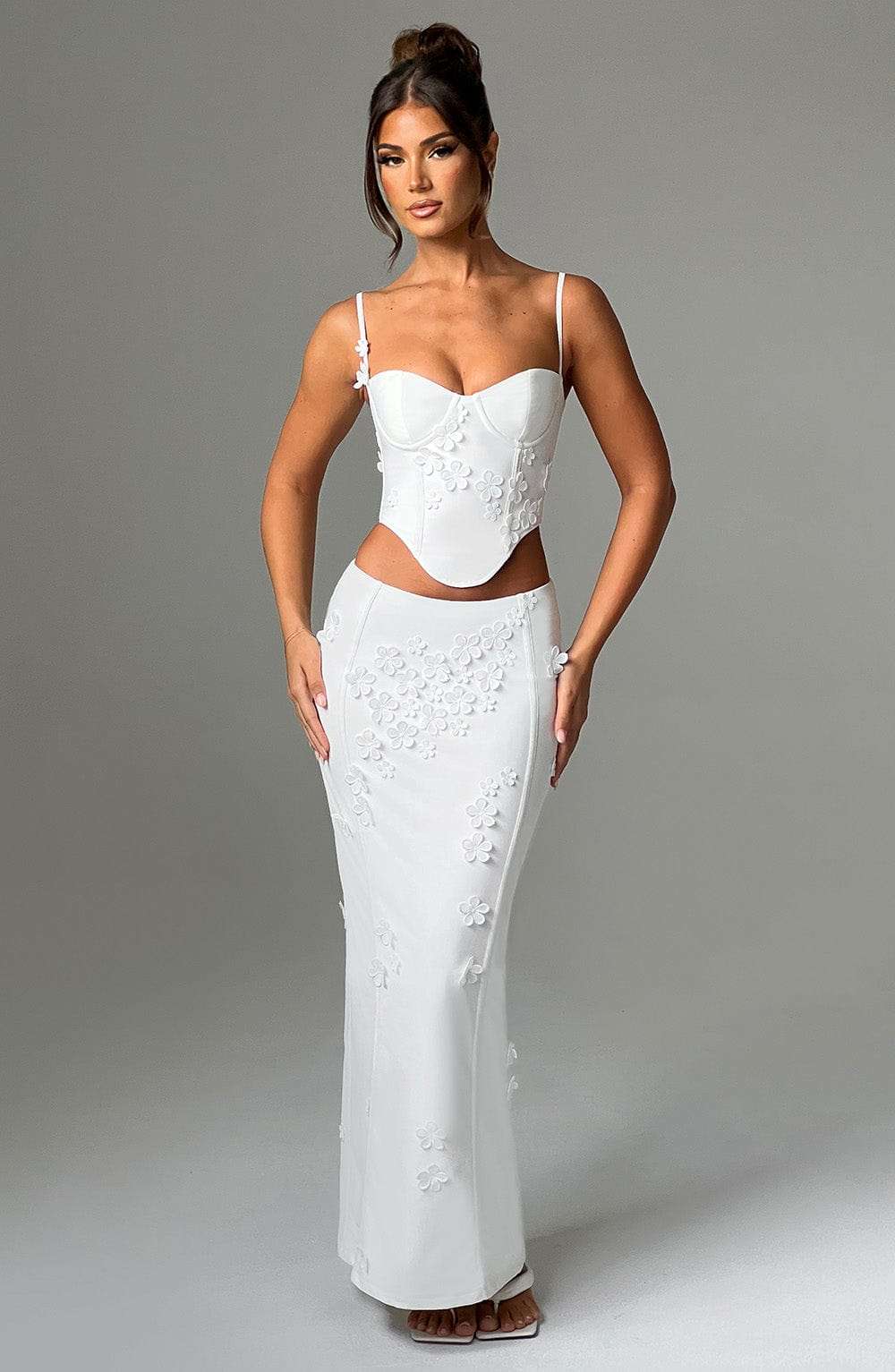 Dalary Maxi Skirt - White Ryvelle