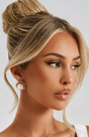 Davina Earrings - Gold Ryvelle