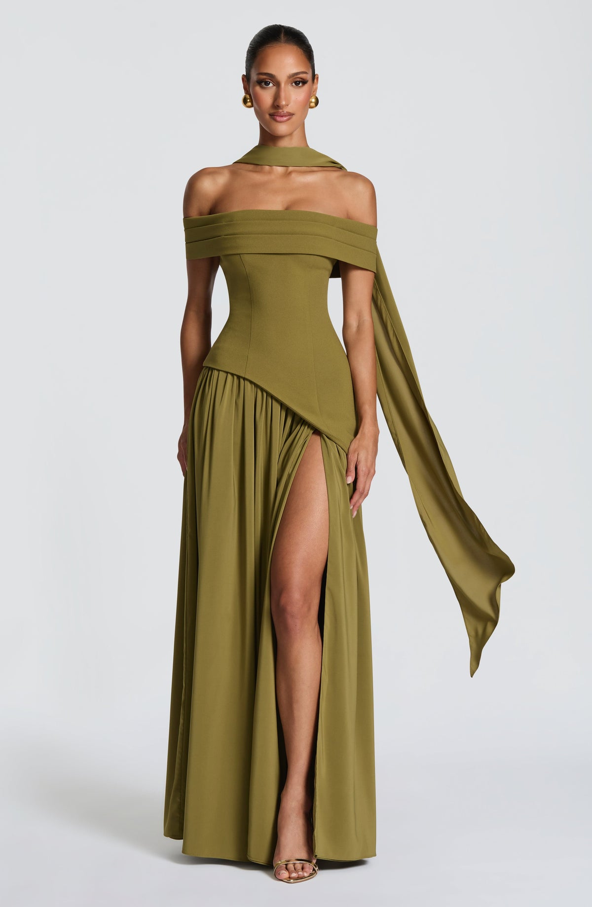 Delilah Maxi Dress - Deep Olive Ryvelle
