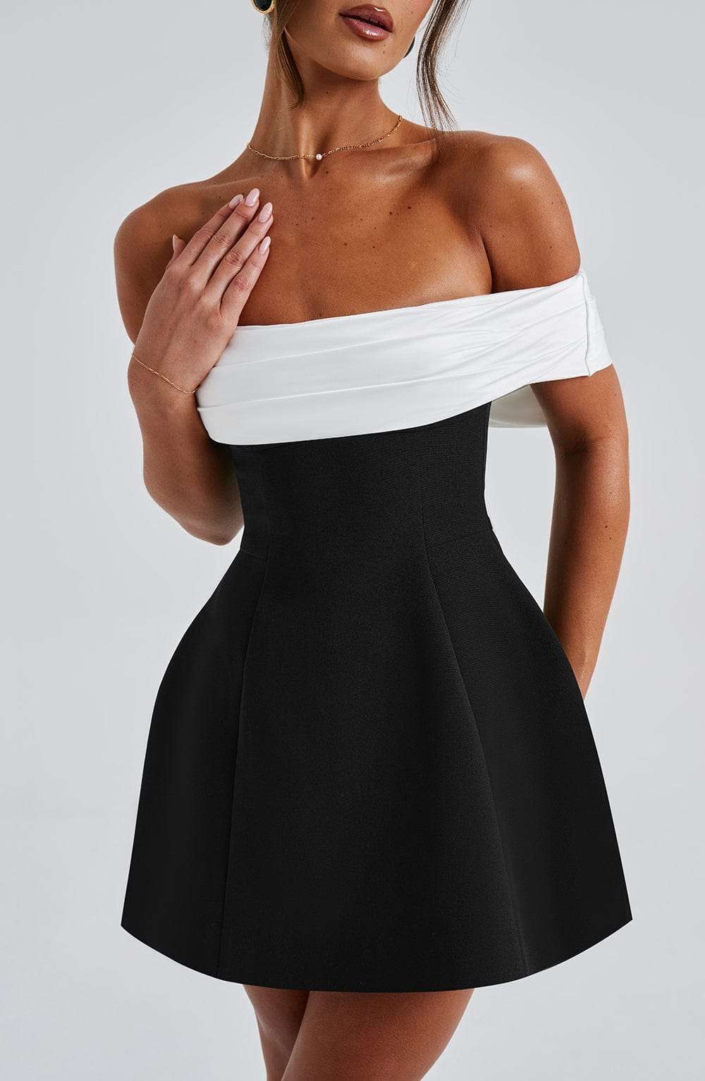 Delta Mini Dress - Black/White Ryvelle