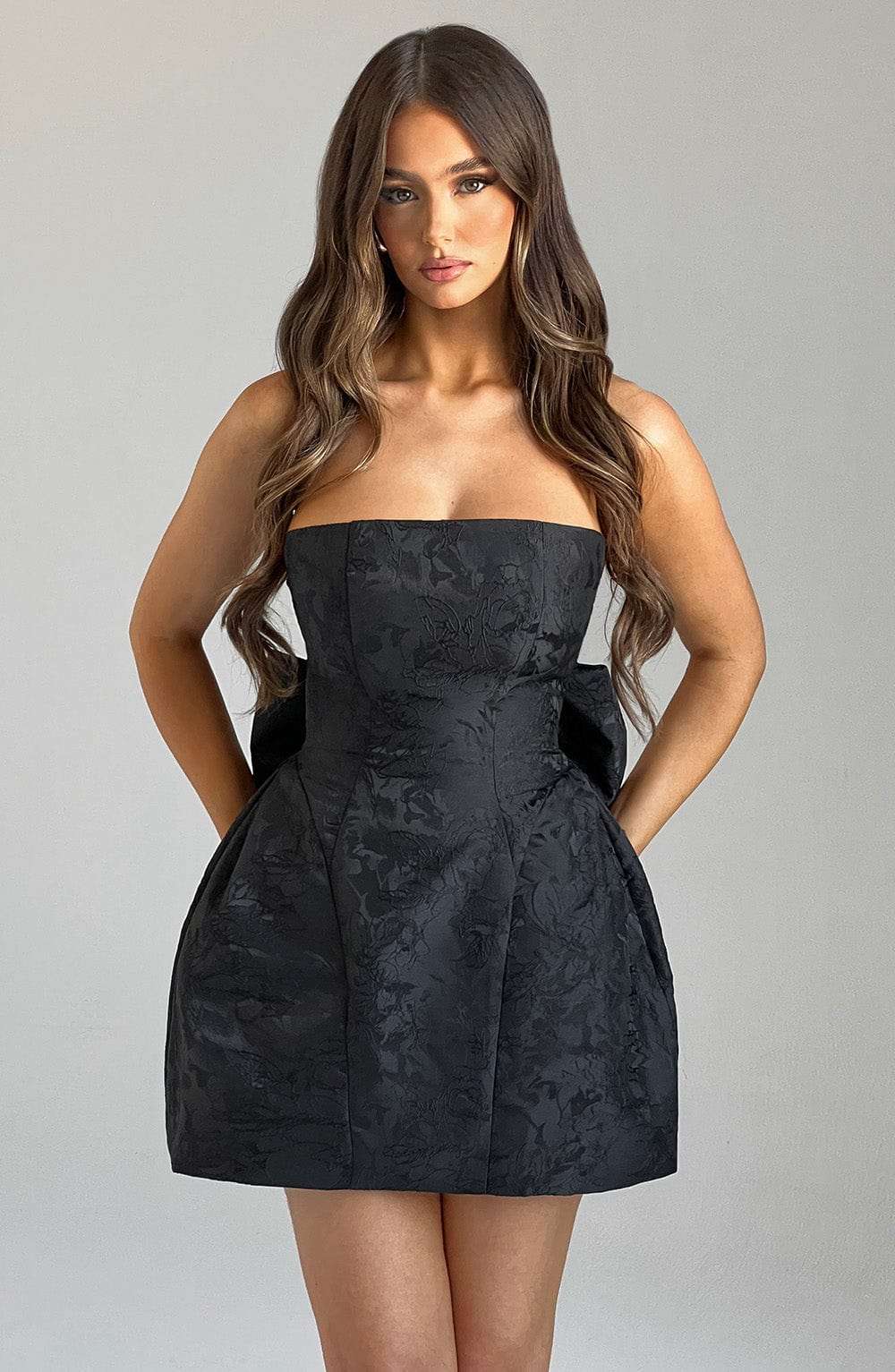 Elenora Mini Dress - Black Ryvelle