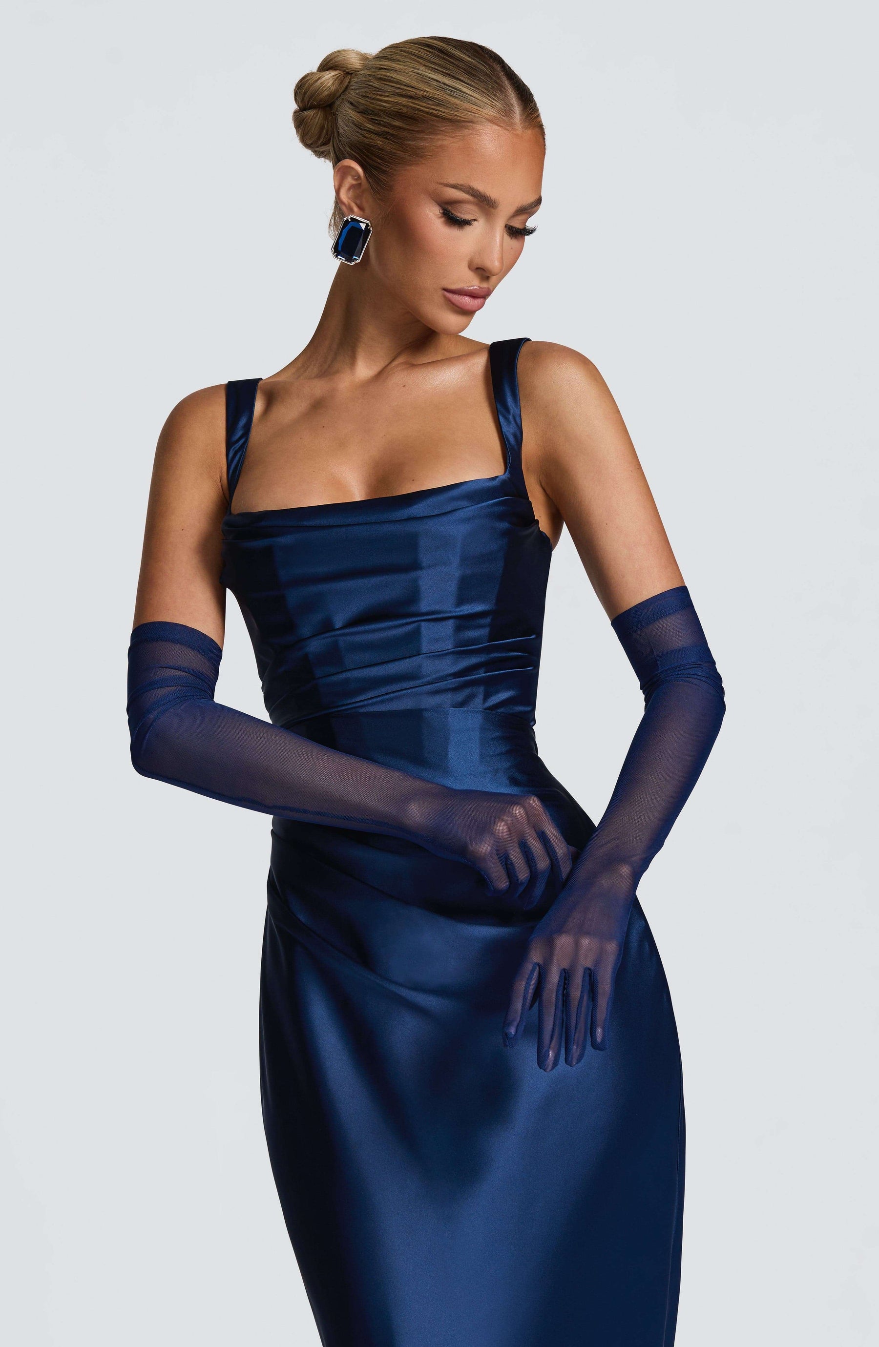 Eli Gloves - Navy Ryvelle