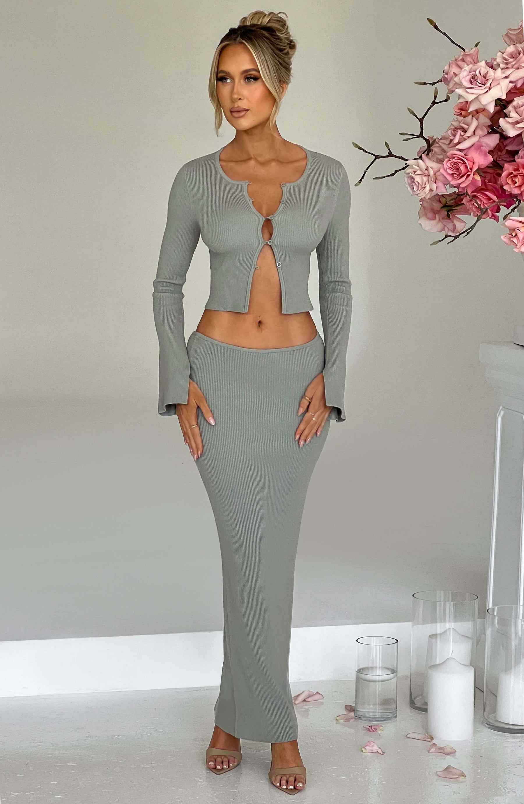Elia Maxi Skirt - Khaki Ryvelle