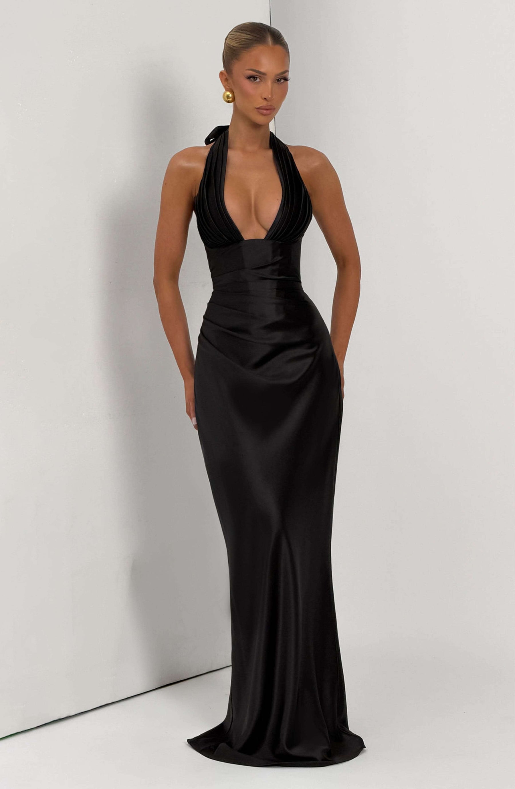Elowen Maxi Dress - Black Ryvelle