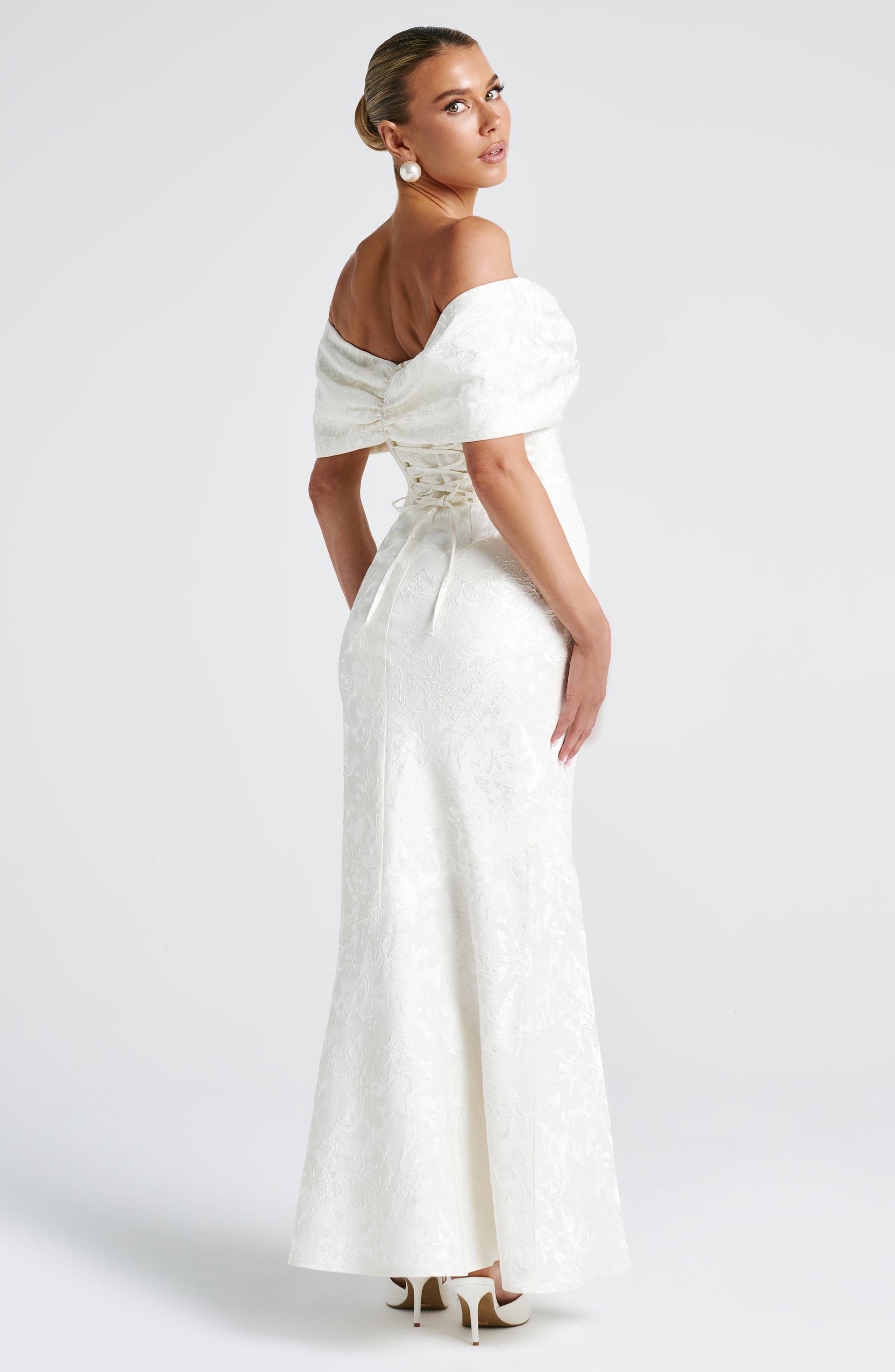 Emberly Maxi Dress - Ivory Ryvelle