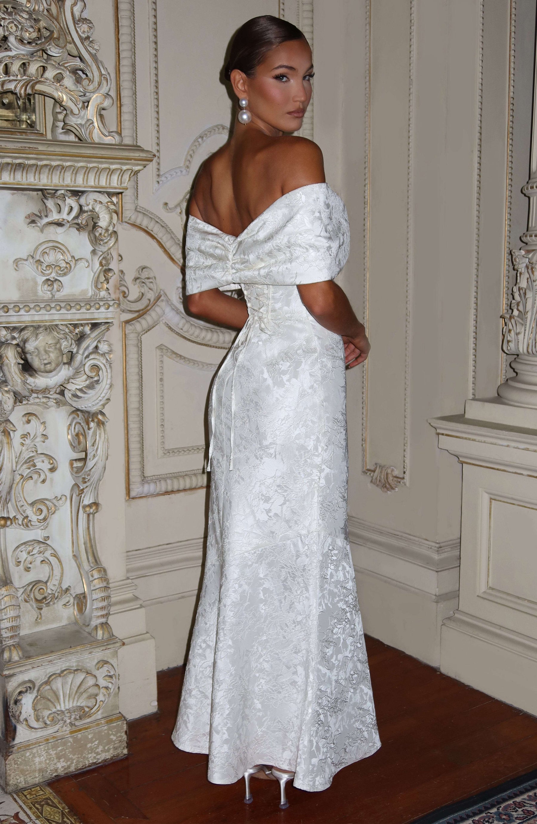 Emberly Maxi Dress - Ivory Ryvelle