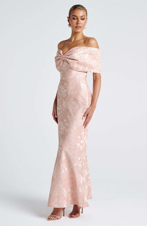 Emberly Maxi Dress - Soft Peach Ryvelle