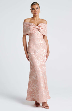 Emberly Maxi Dress - Soft Peach Ryvelle