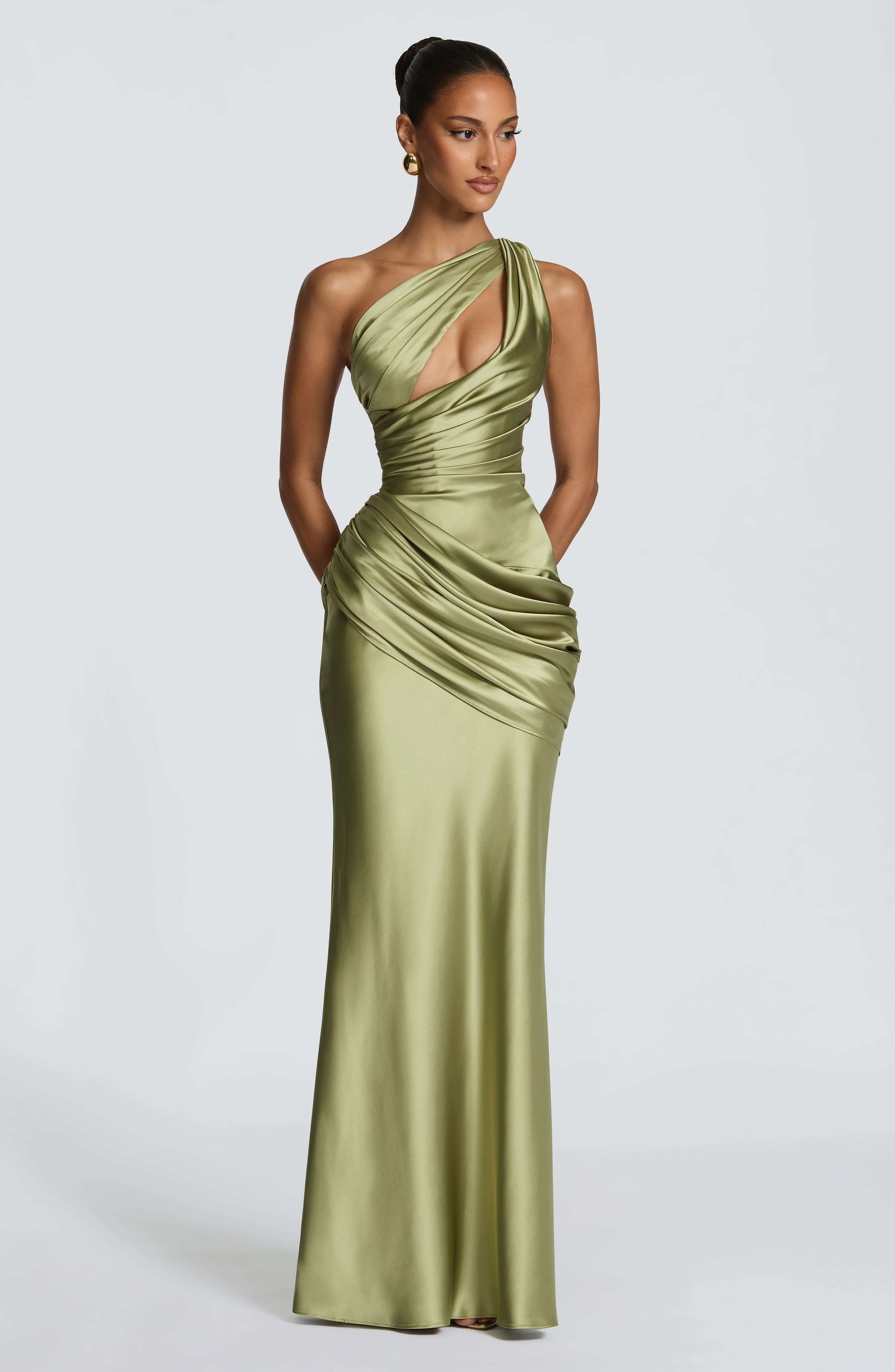 Emina Maxi Dress - Light Olive Ryvelle