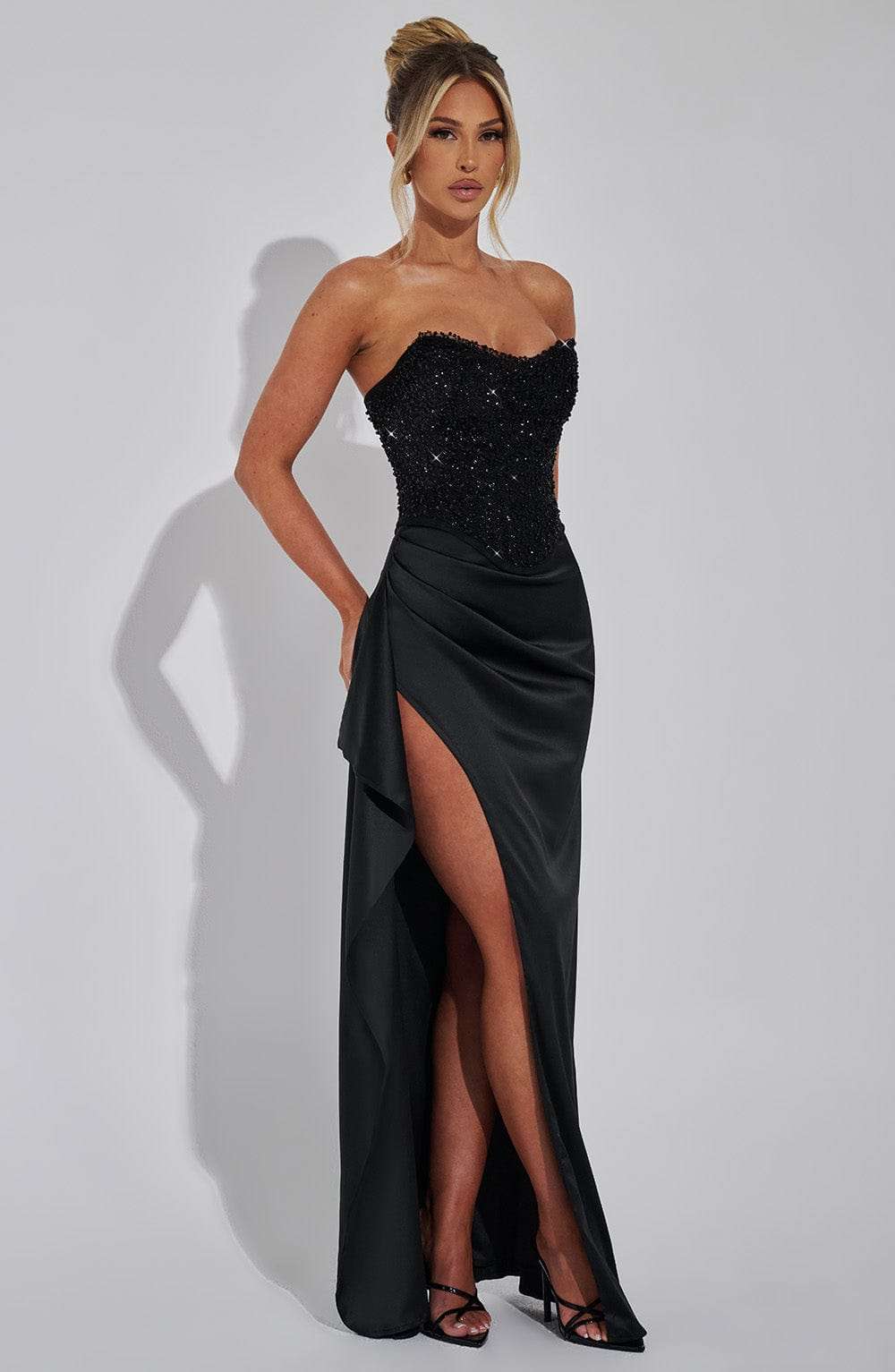 Emrielle Maxi Dress - Black Ryvelle