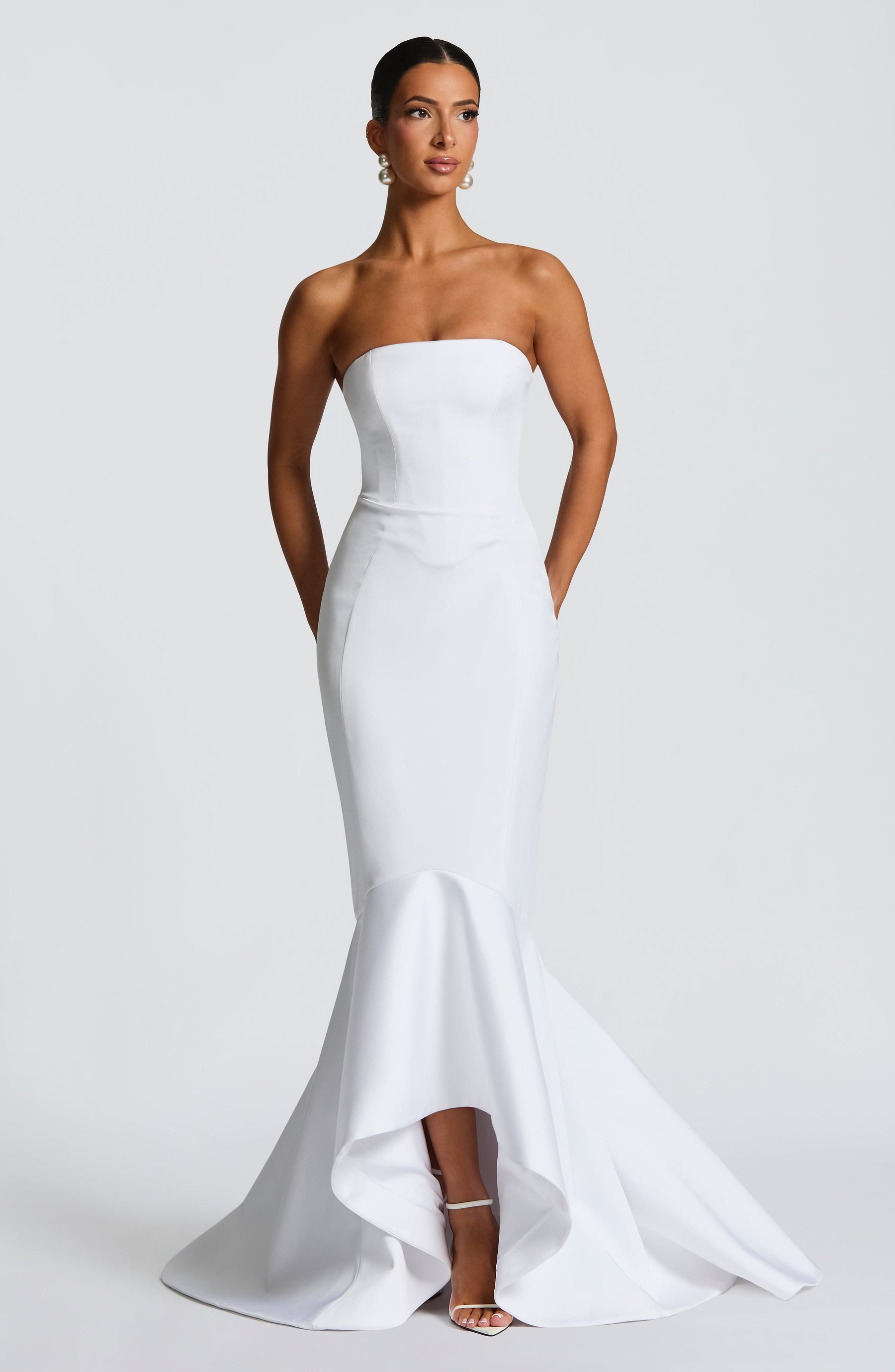 Emryn Gown - Ivory Ryvelle