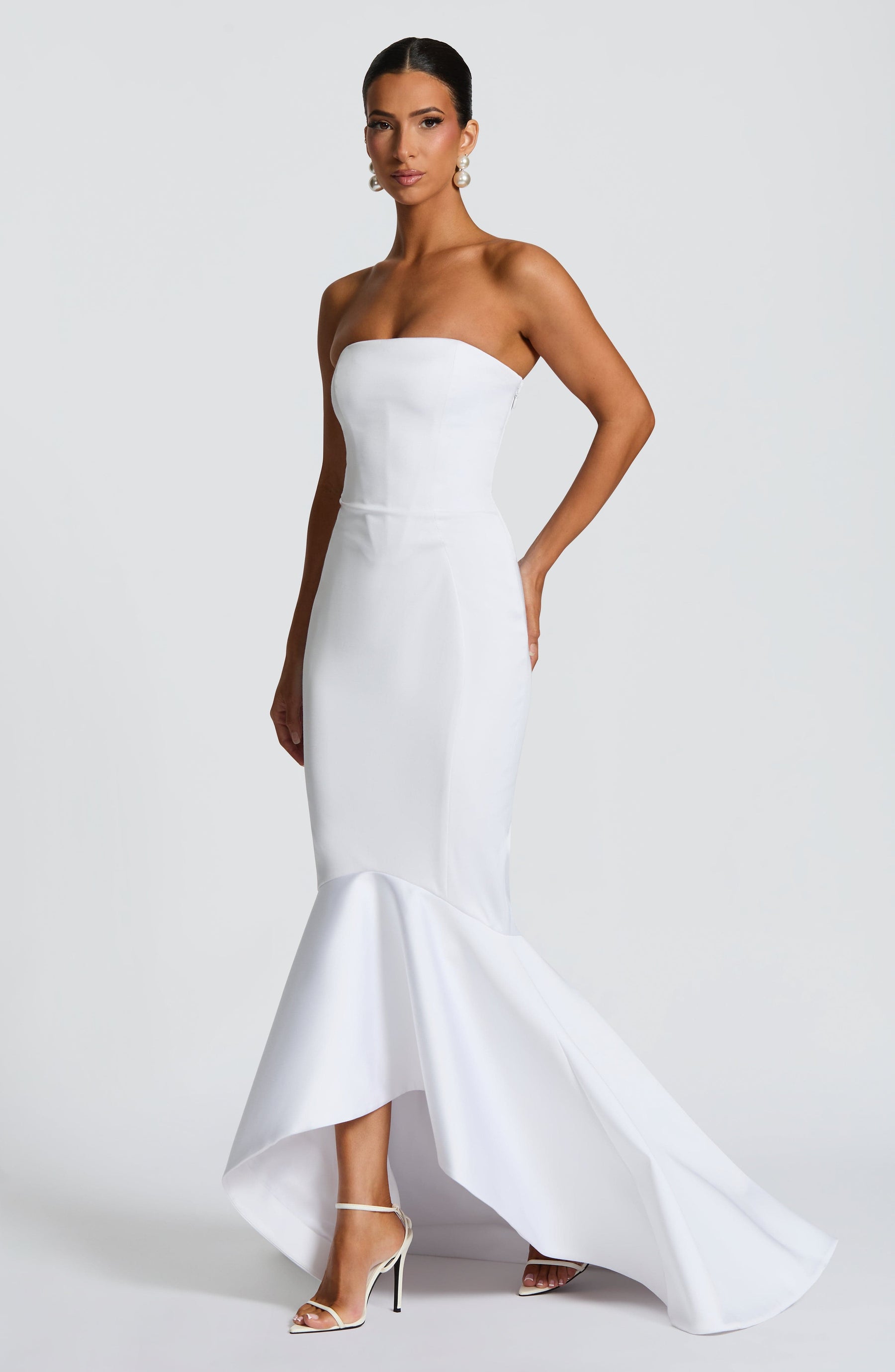 Emryn Gown - Ivory Ryvelle