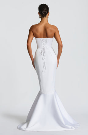 Emryn Gown - Ivory Ryvelle