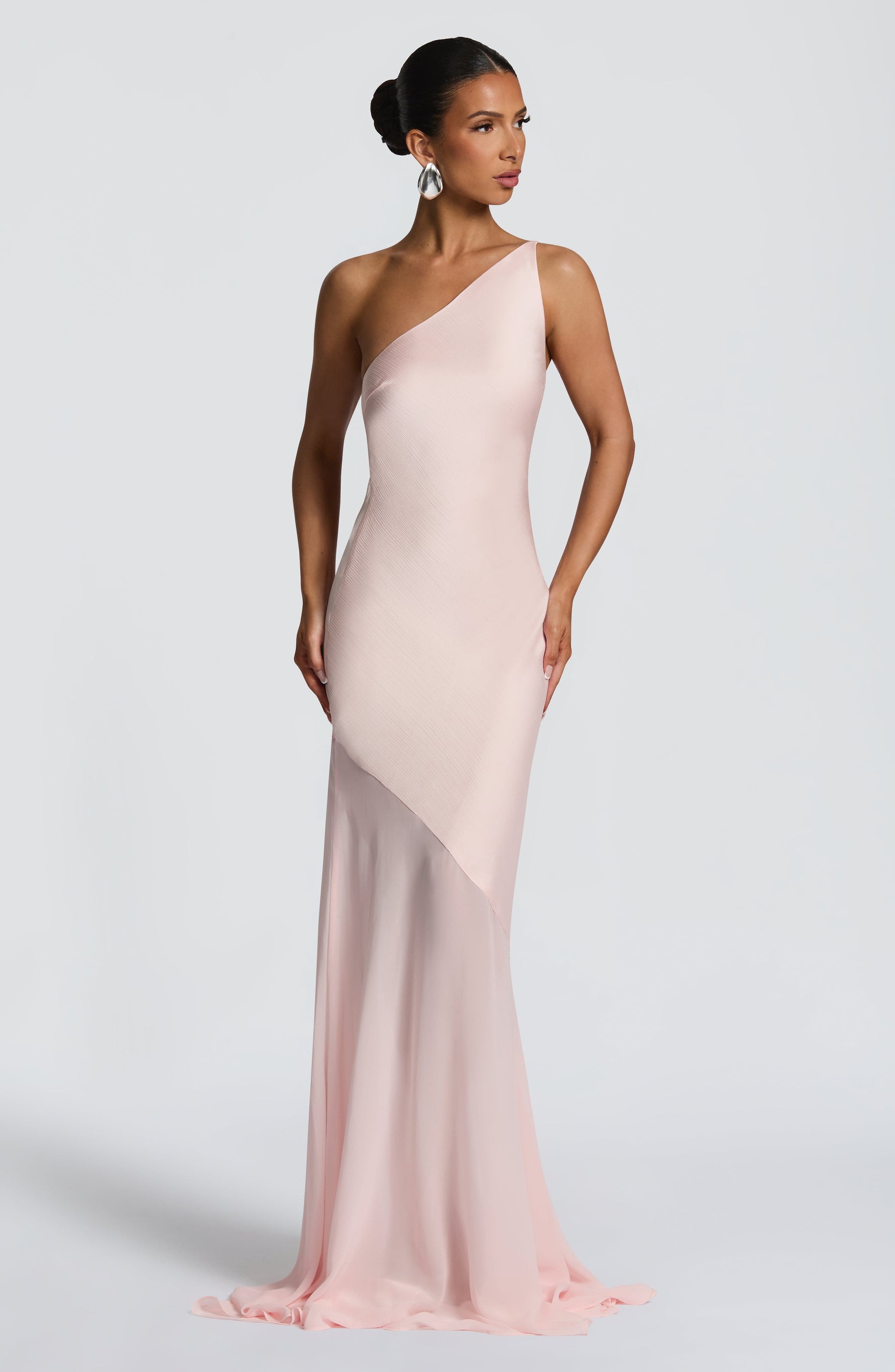 Fable Gown - Blush Ryvelle