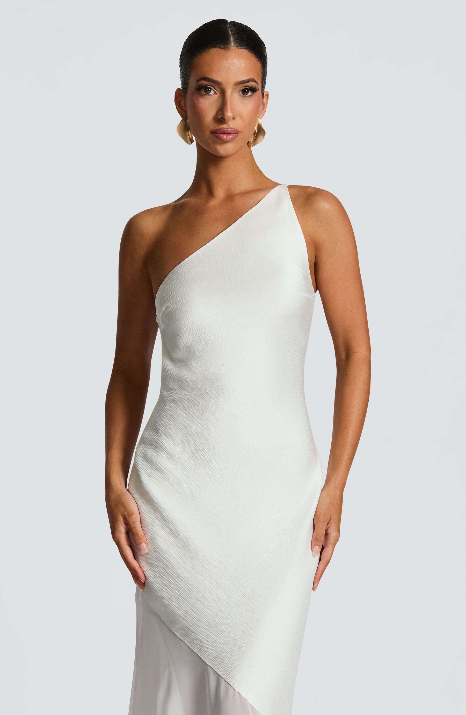 Fable Gown - Ivory Ryvelle