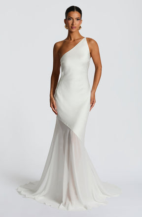 Fable Gown - Ivory Ryvelle