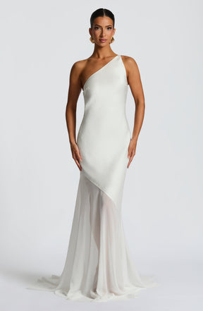 Fable Gown - Ivory Ryvelle