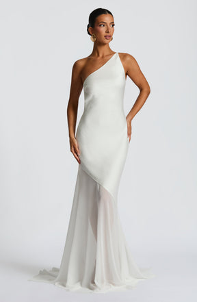 Fable Gown - Ivory Ryvelle