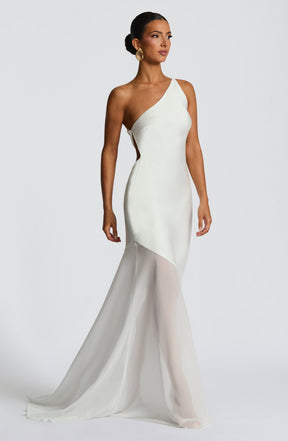 Fable Gown - Ivory Ryvelle