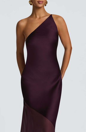Fable Gown - Plum Ryvelle