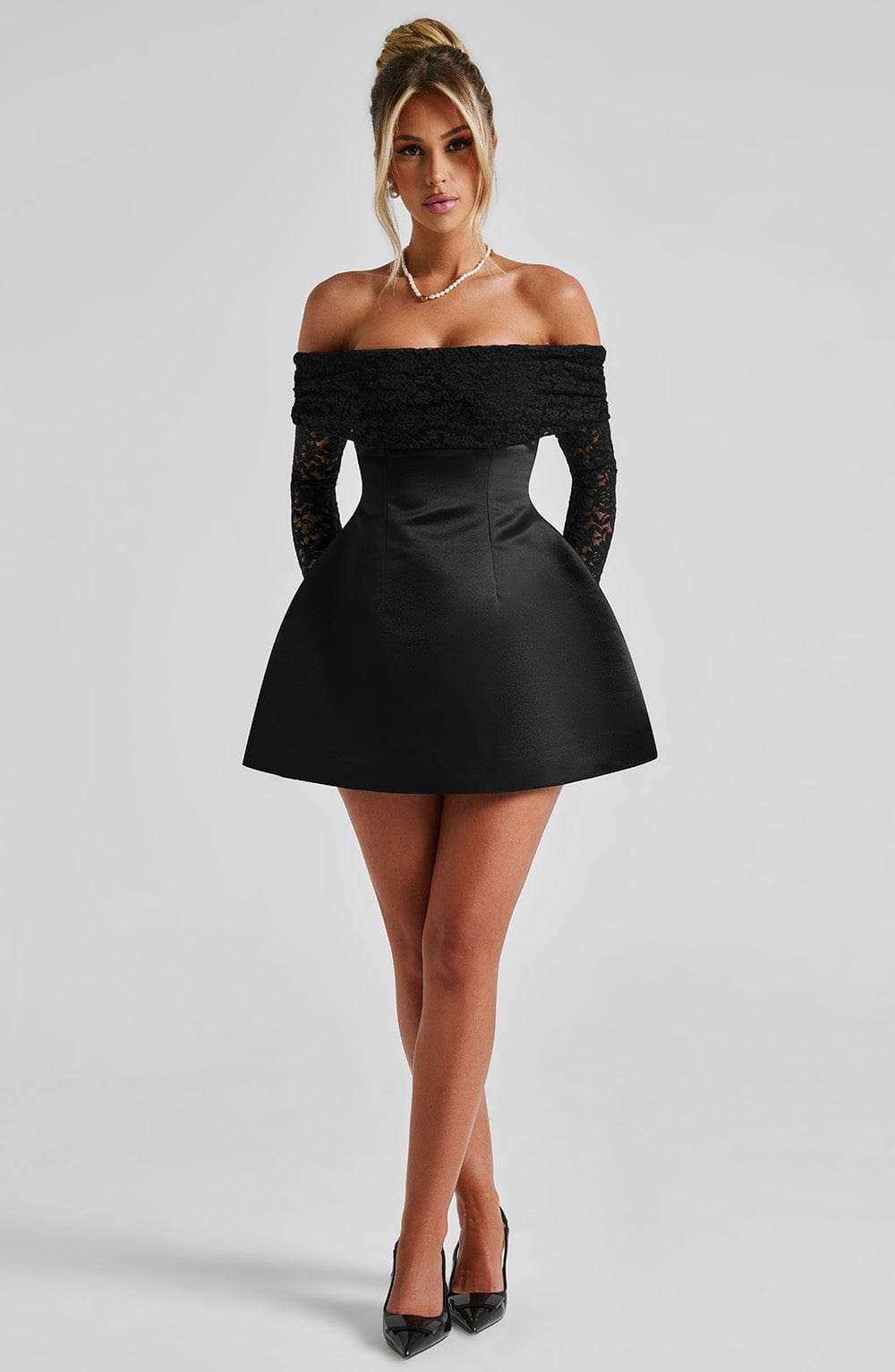 Georgianna Mini Dress - Black Ryvelle