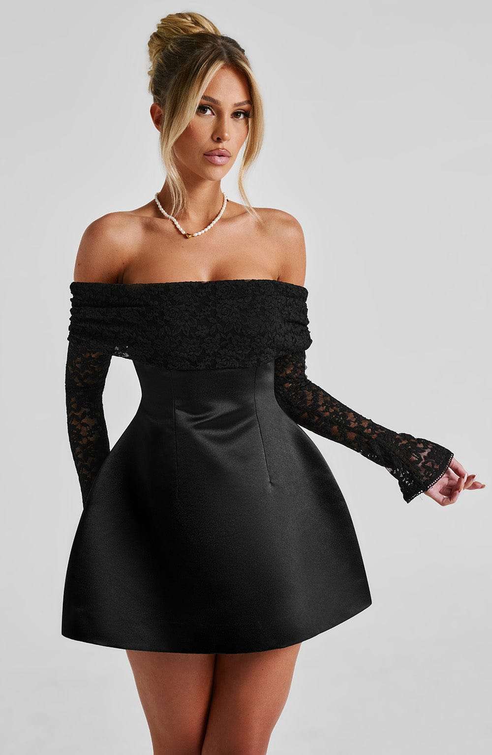 Georgianna Mini Dress - Black Ryvelle