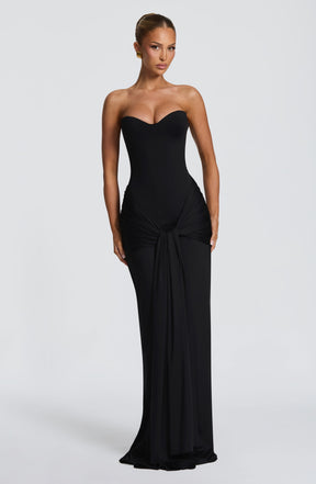 Gia Maxi Dress - Black Ryvelle