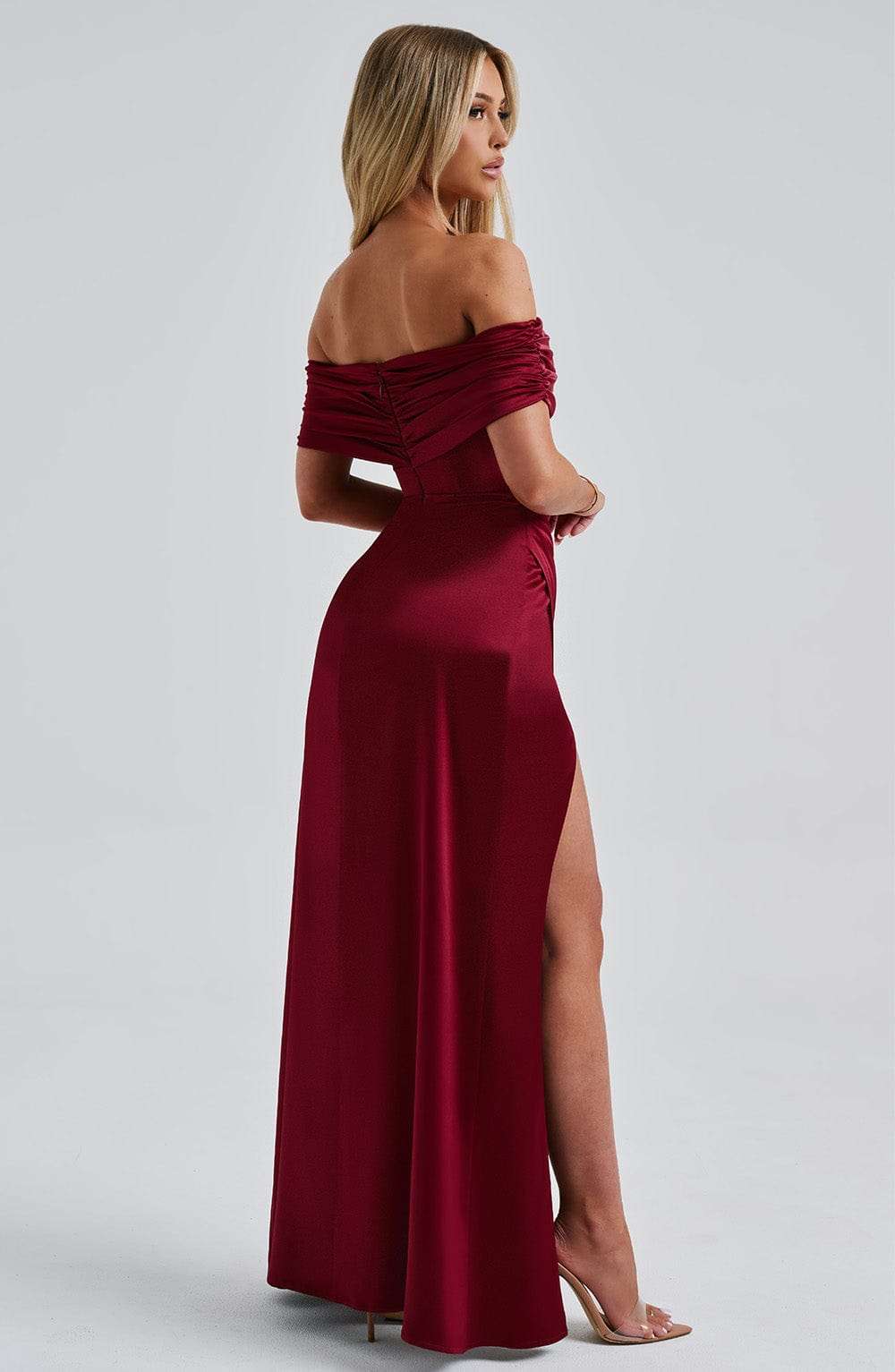 Gwendolyn Maxi Dress - Burgundy Ryvelle