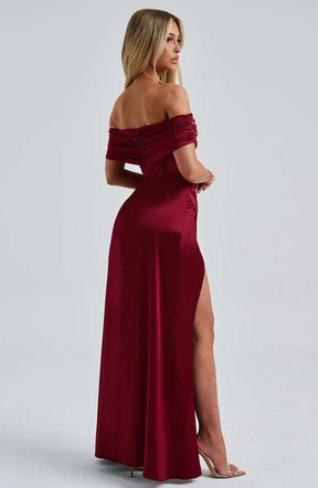 Gwendolyn Maxi Dress - Burgundy Ryvelle