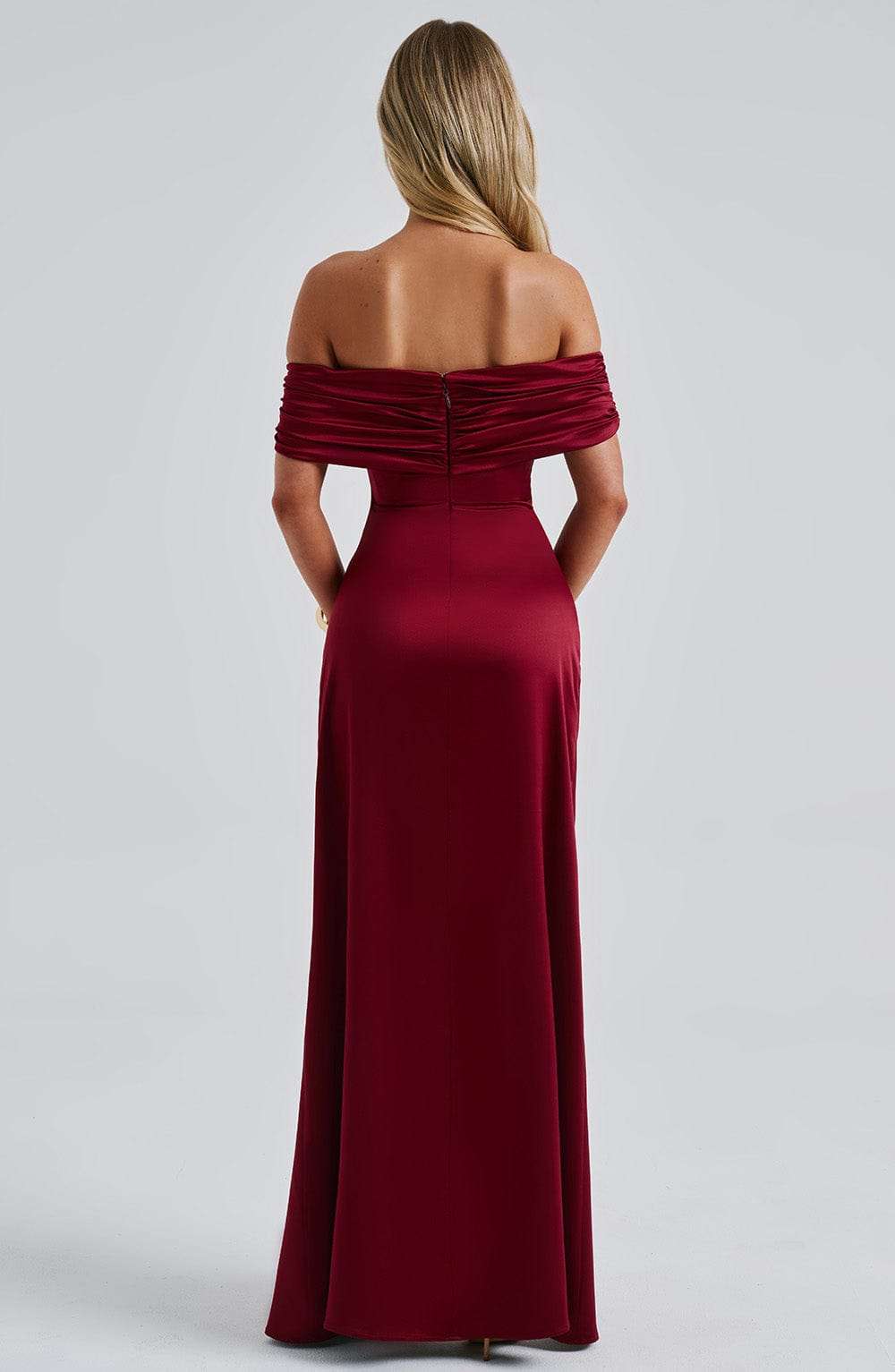Gwendolyn Maxi Dress - Burgundy Ryvelle